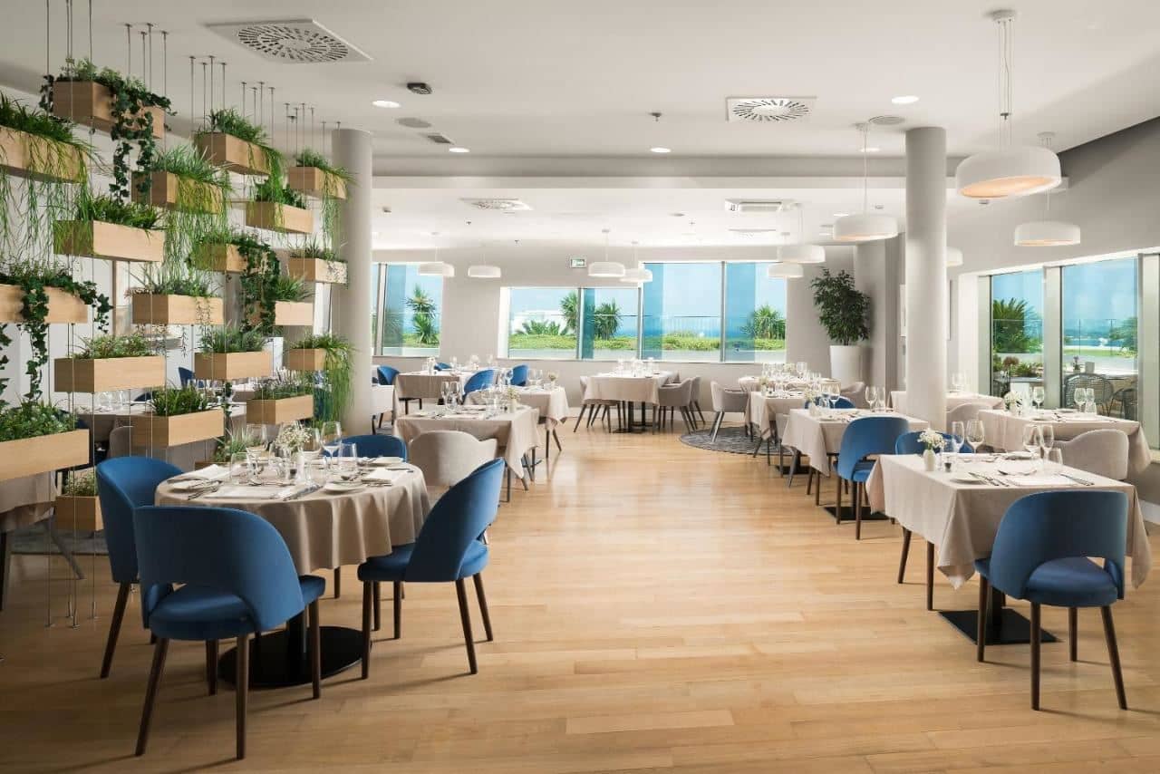restaurants-restaurants
