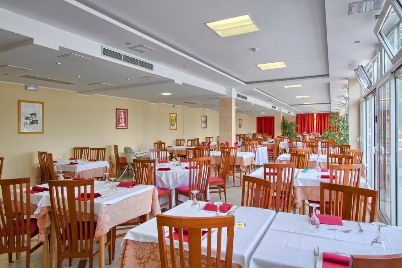restaurants-restaurants