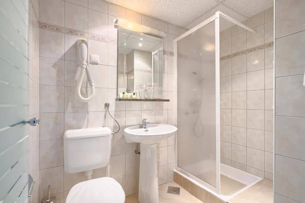 rooms-double-standard-room