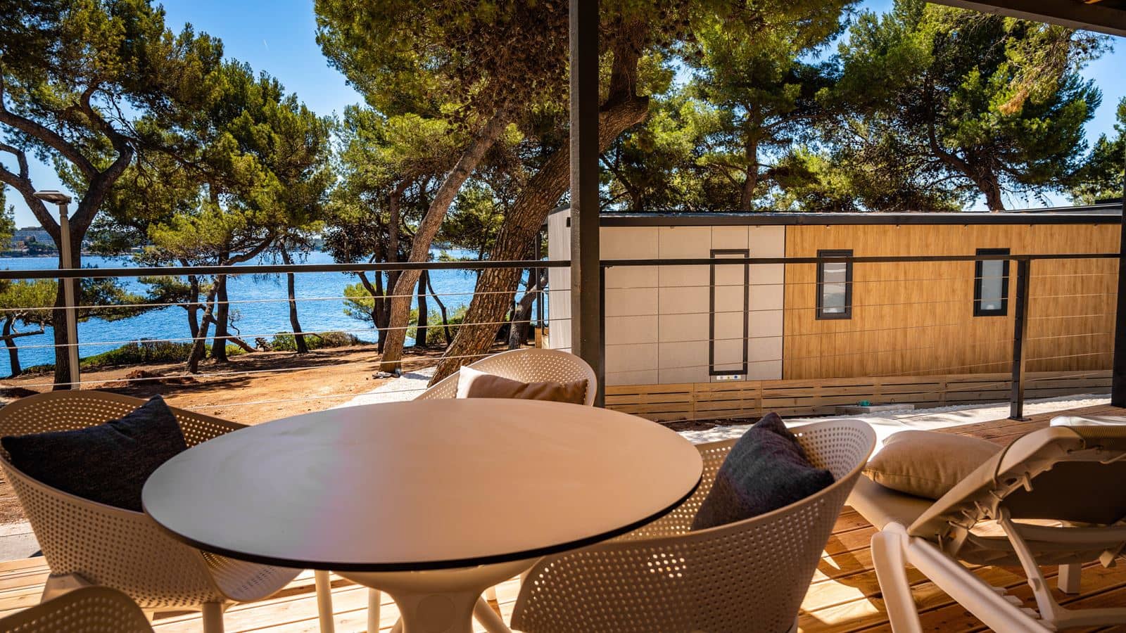 rooms-2-bedroom-beach-cottage-2-bathrooms