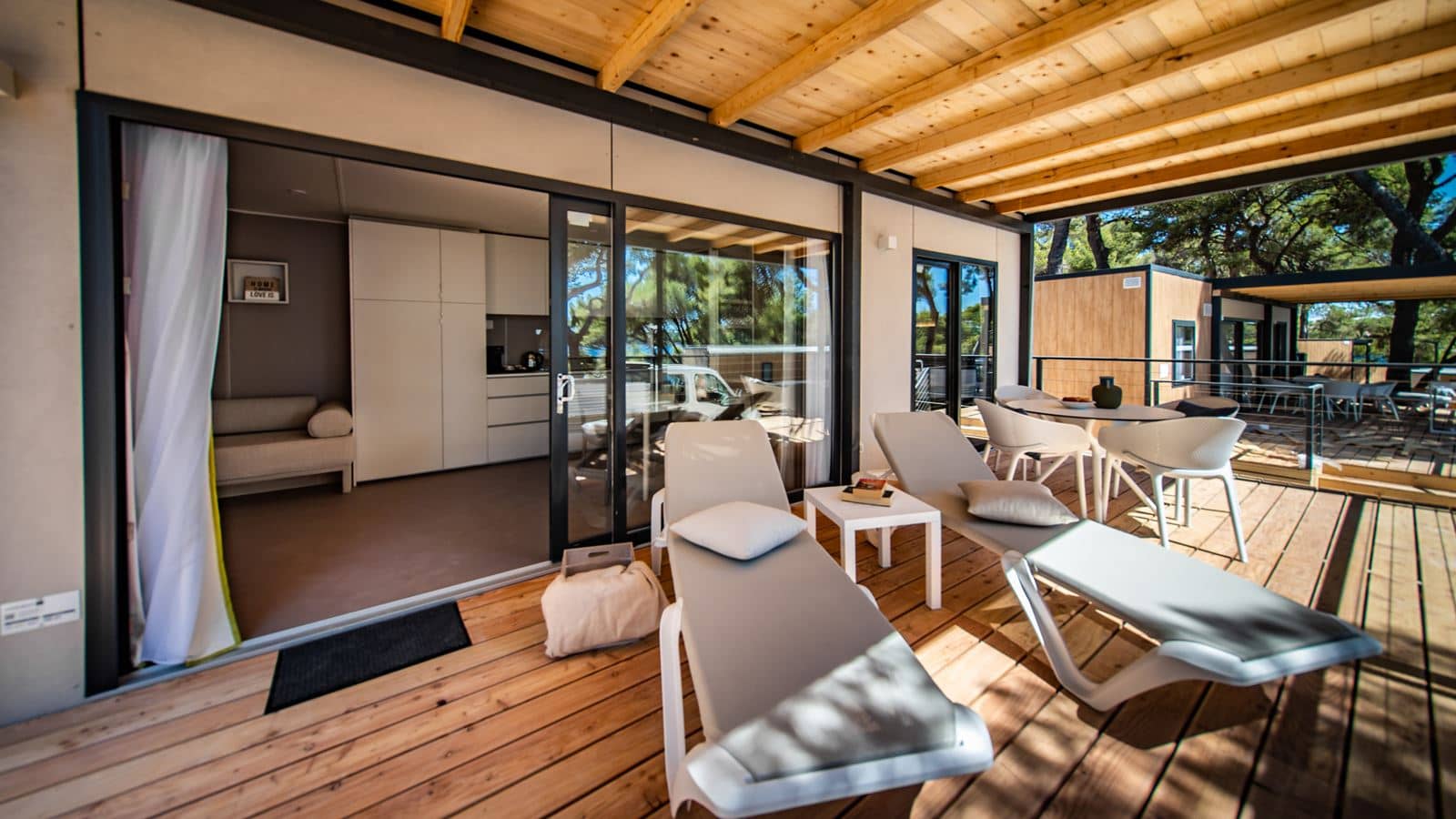 rooms-2-bedroom-beach-cottage-2-bathrooms