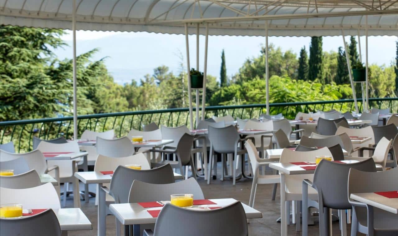 restaurants-restaurants