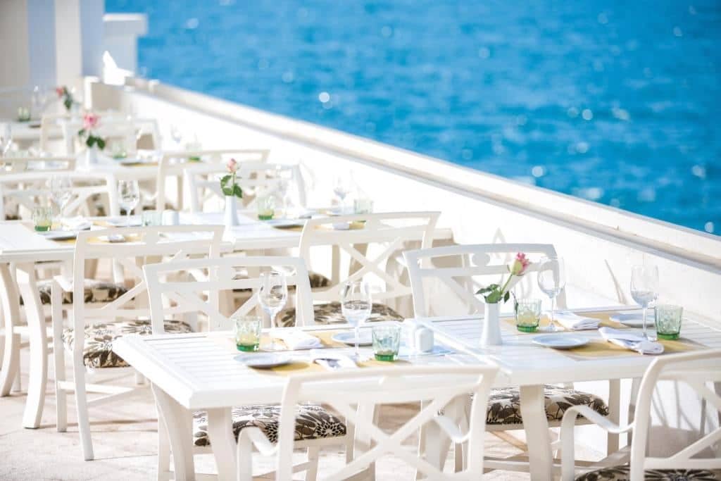 restaurants-restaurants