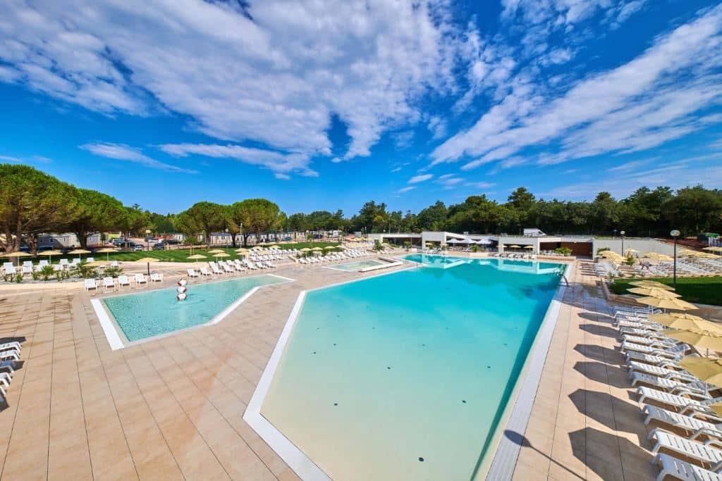 pools-pools