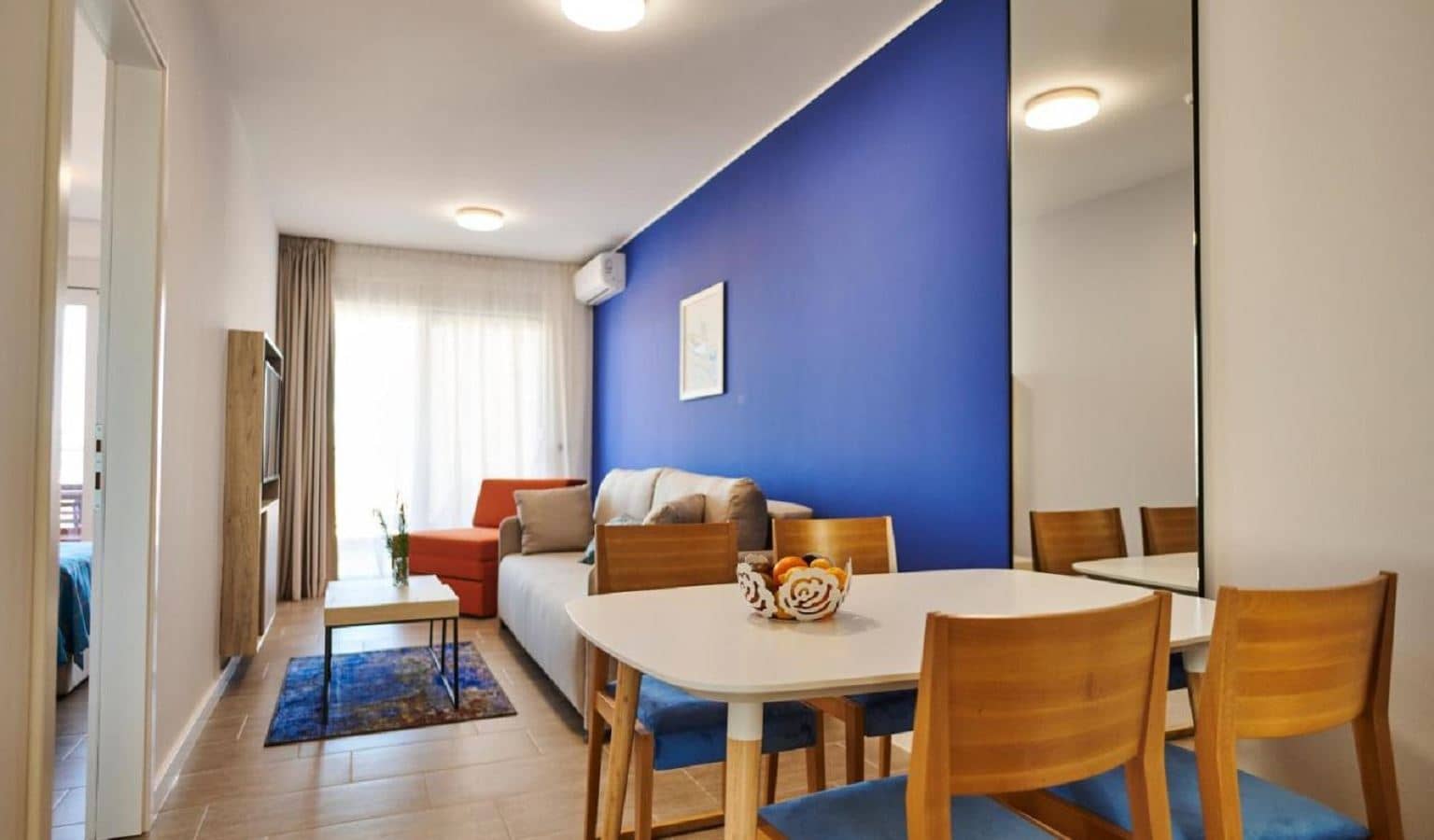 rooms-1-bedroom-apartment-balcony