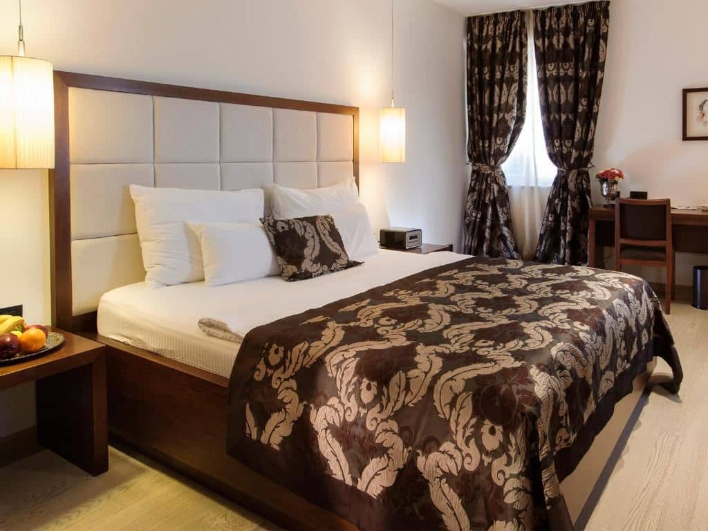 rooms-superior-room-cityview