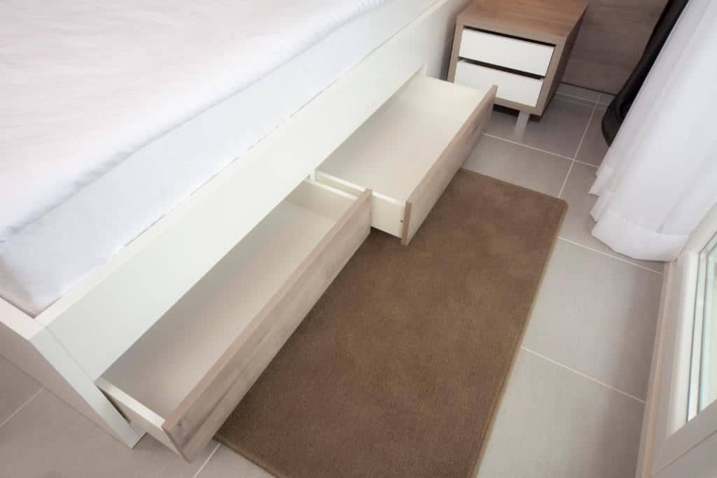 rooms-annex-room-balcony