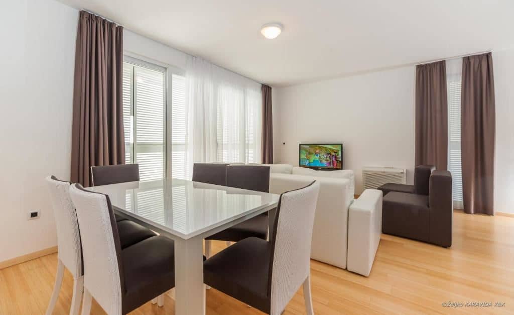 rooms-1-bedroom-standard-apartment-terrace