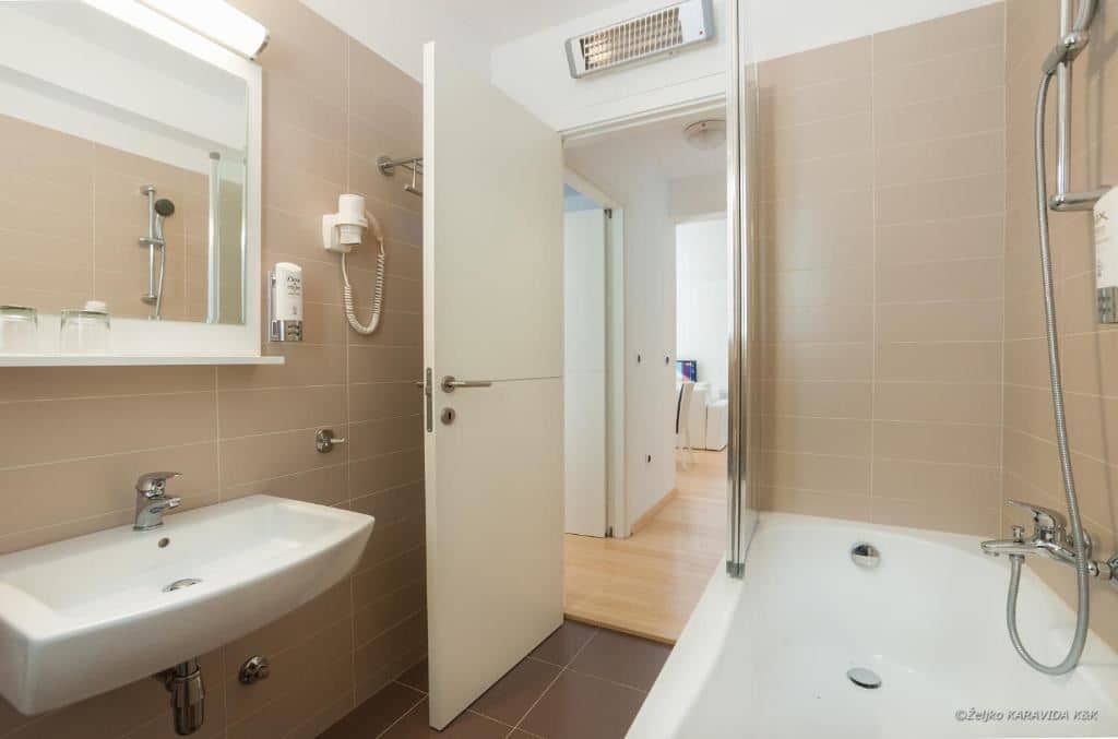 rooms-1-bedroom-standard-apartment-terrace