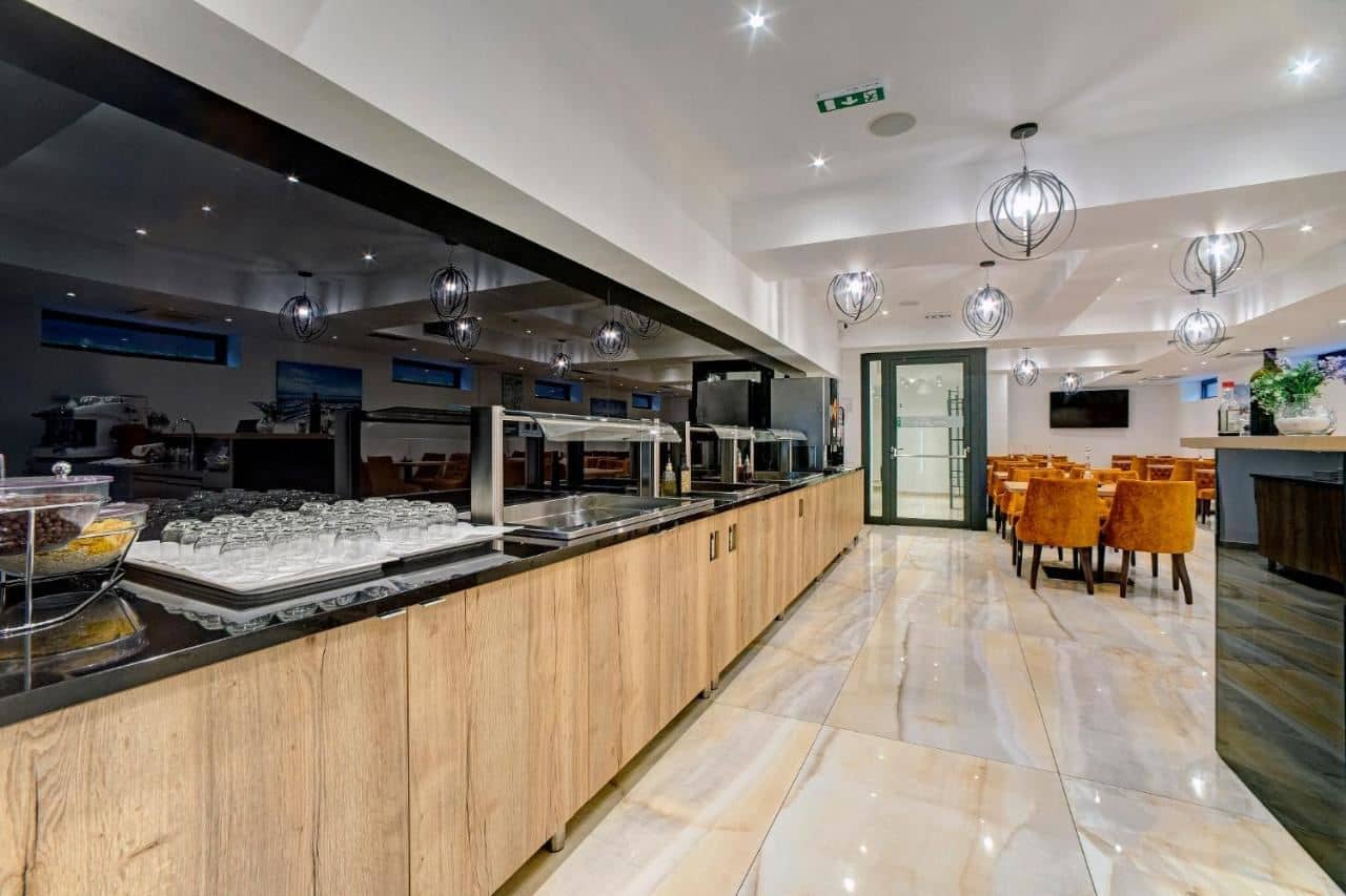 restaurants-restaurants