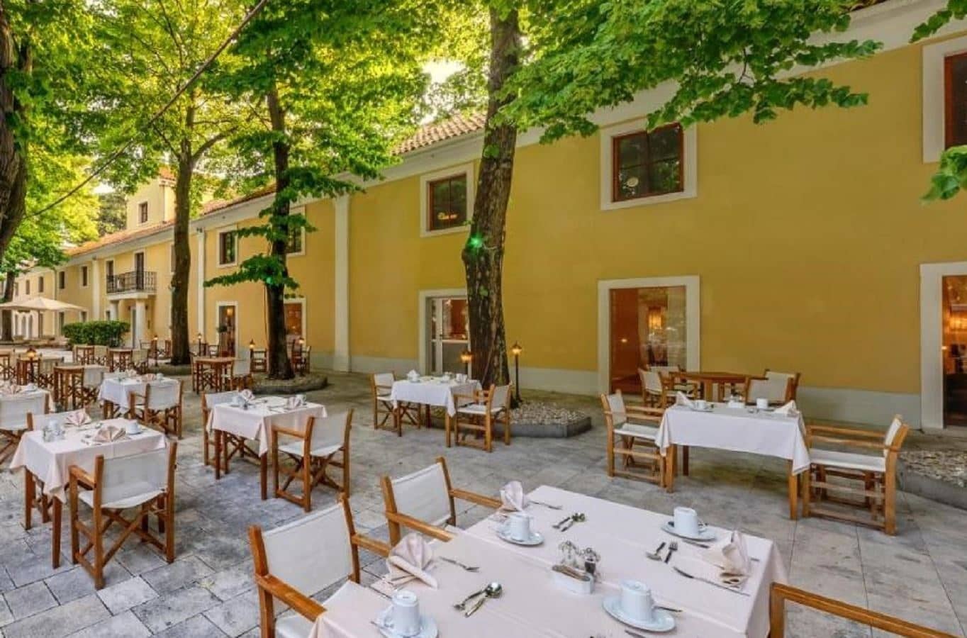 restaurants-magnolia-restaurant