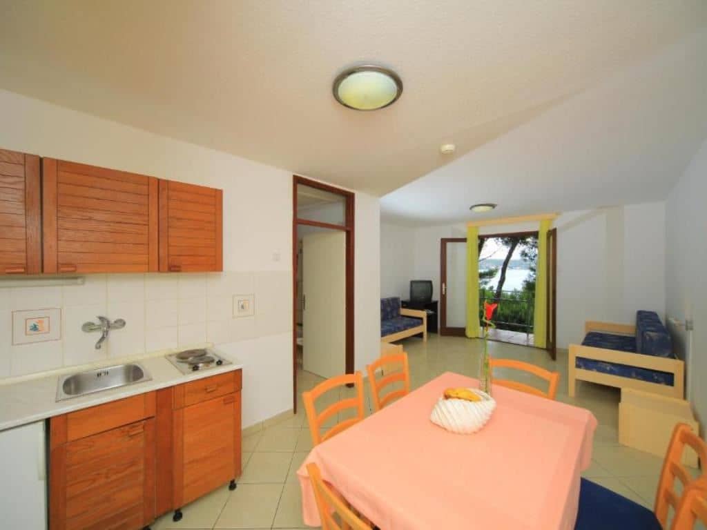 rooms-2-bedroom-standard-apartment-park-view-balcony