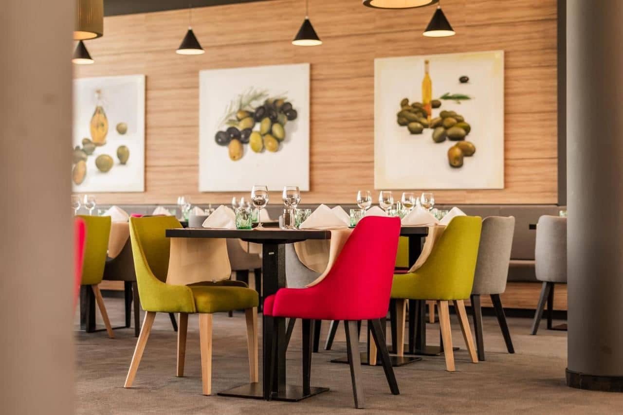 restaurants-restaurants