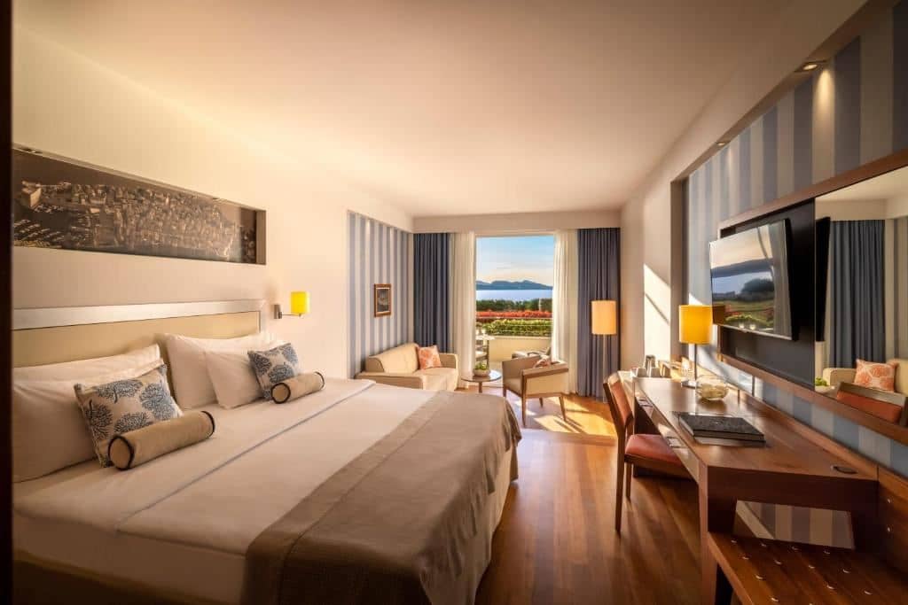 rooms-deluxe-room-sea-view-balcony-or-terrace
