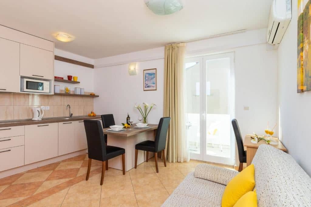 rooms-1-bedroom-standard-apartment