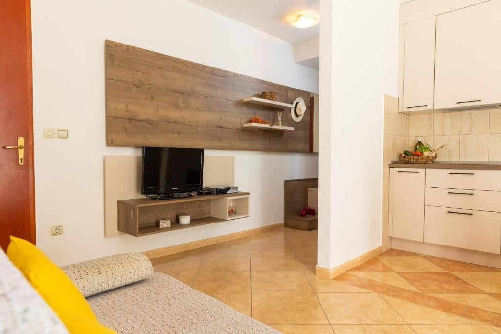 rooms-1-bedroom-standard-apartment