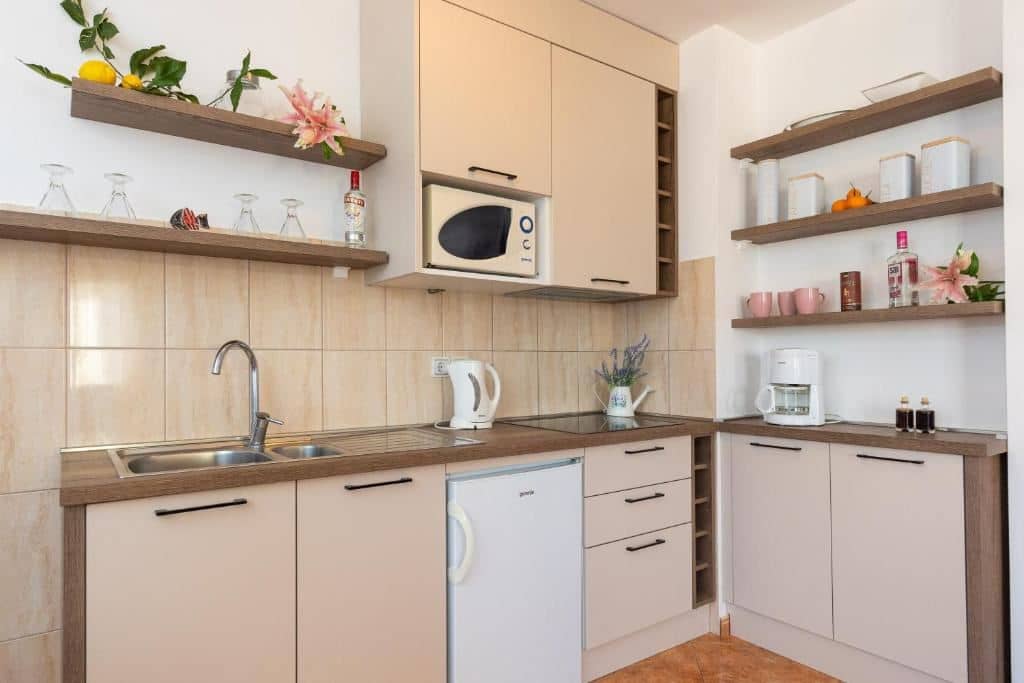 rooms-2-bedroom-standard-apartment