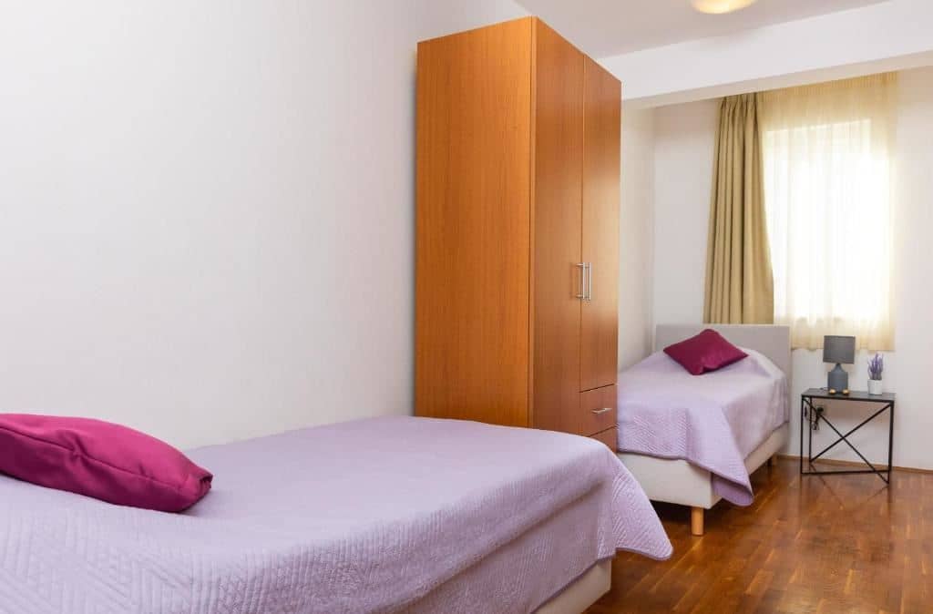 rooms-2-bedroom-standard-apartment