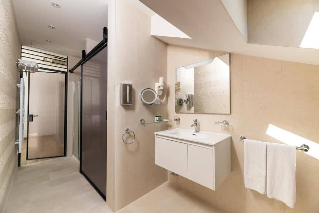 rooms-junior-suite