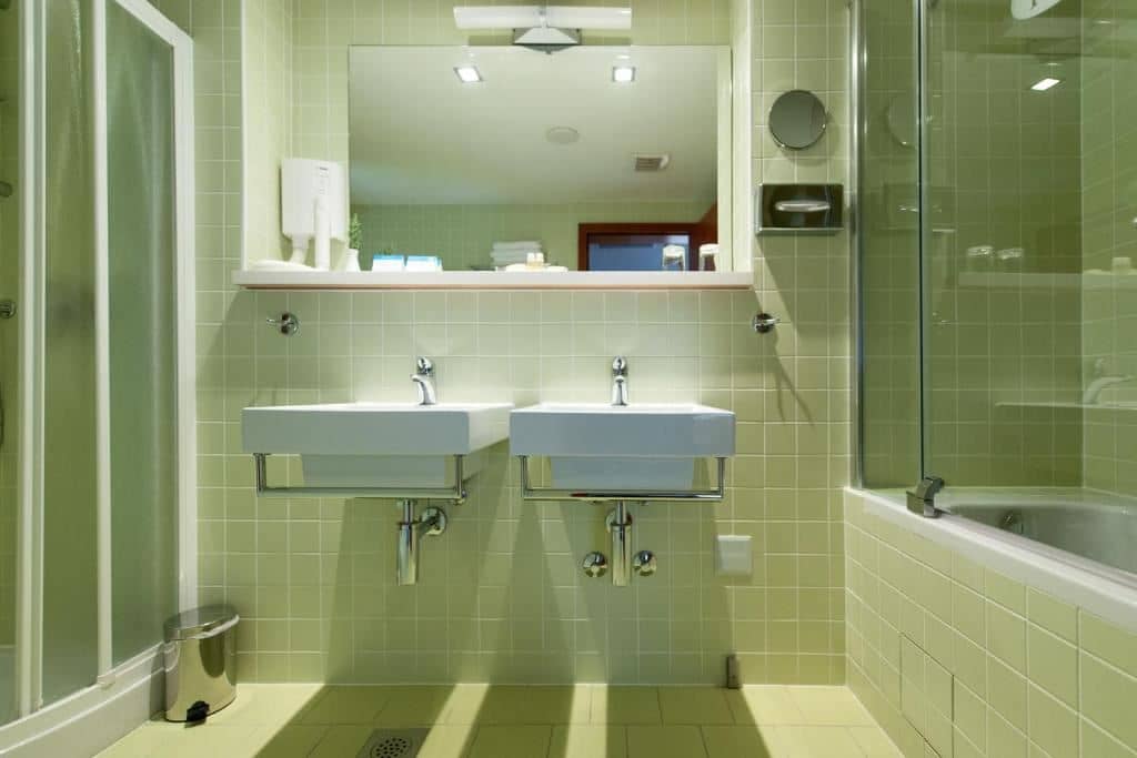 rooms-premium-suite-balcony-or-terrace