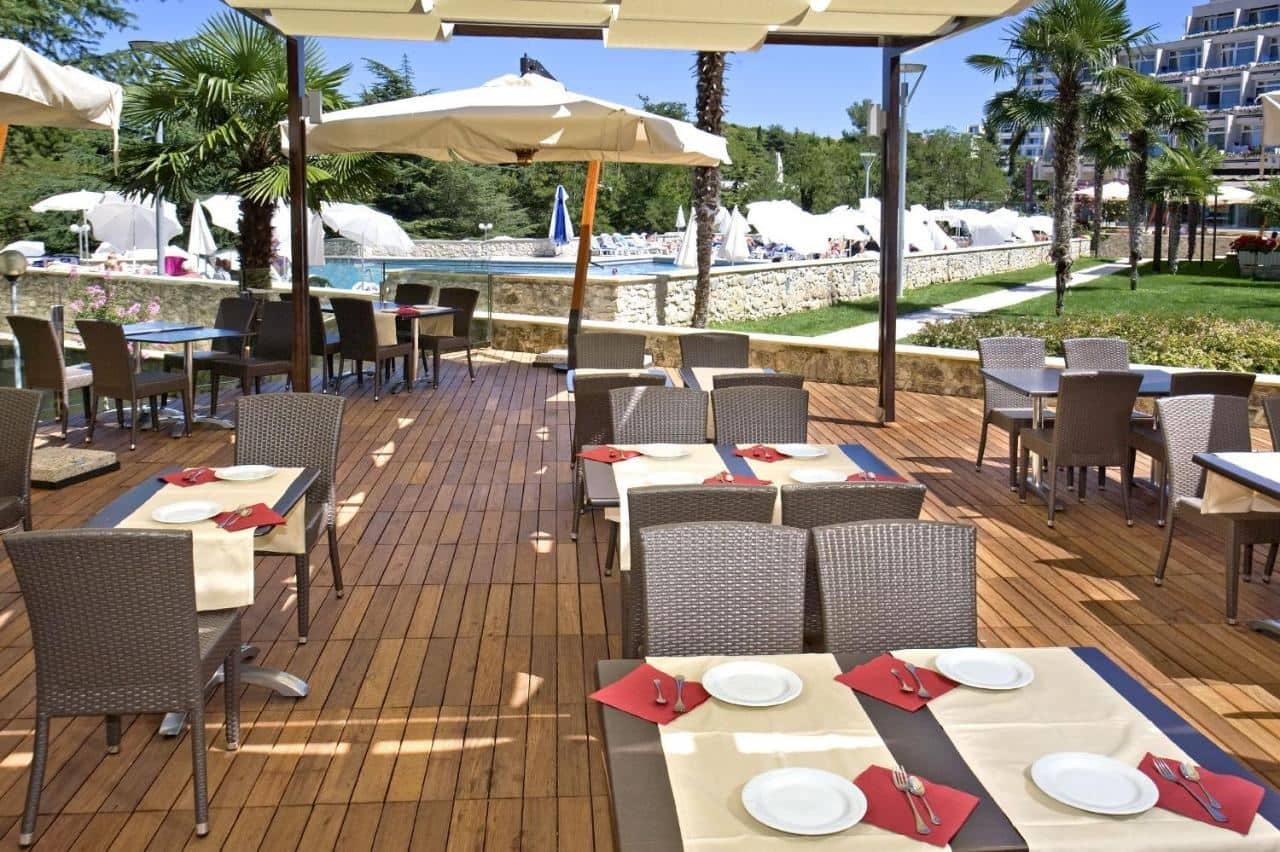 restaurants-restaurants