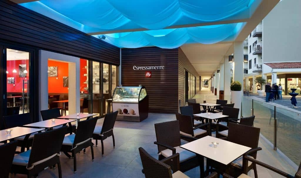 restaurants-restaurants