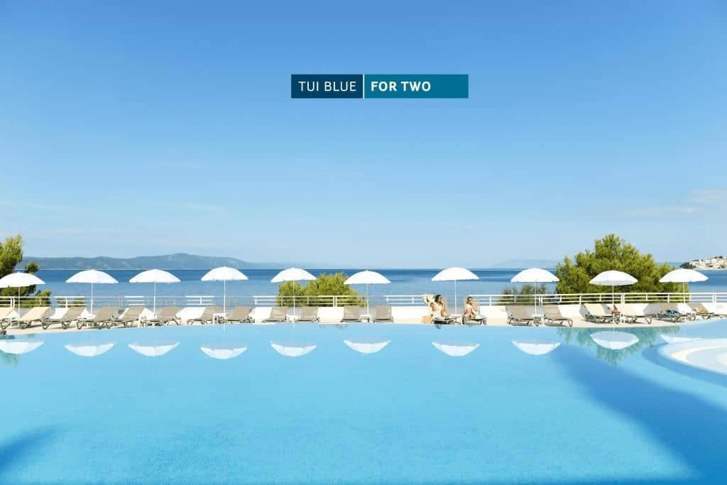 pools-main-building