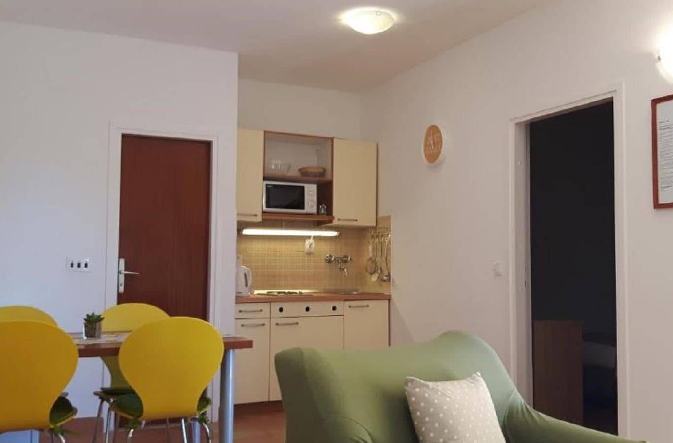 rooms-1-bedroom-apartment-terrace