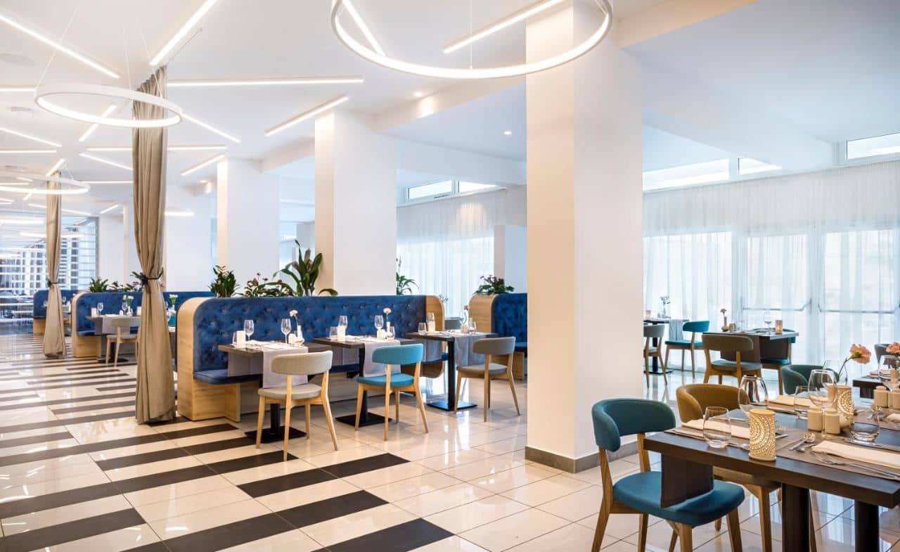 restaurants-restaurants