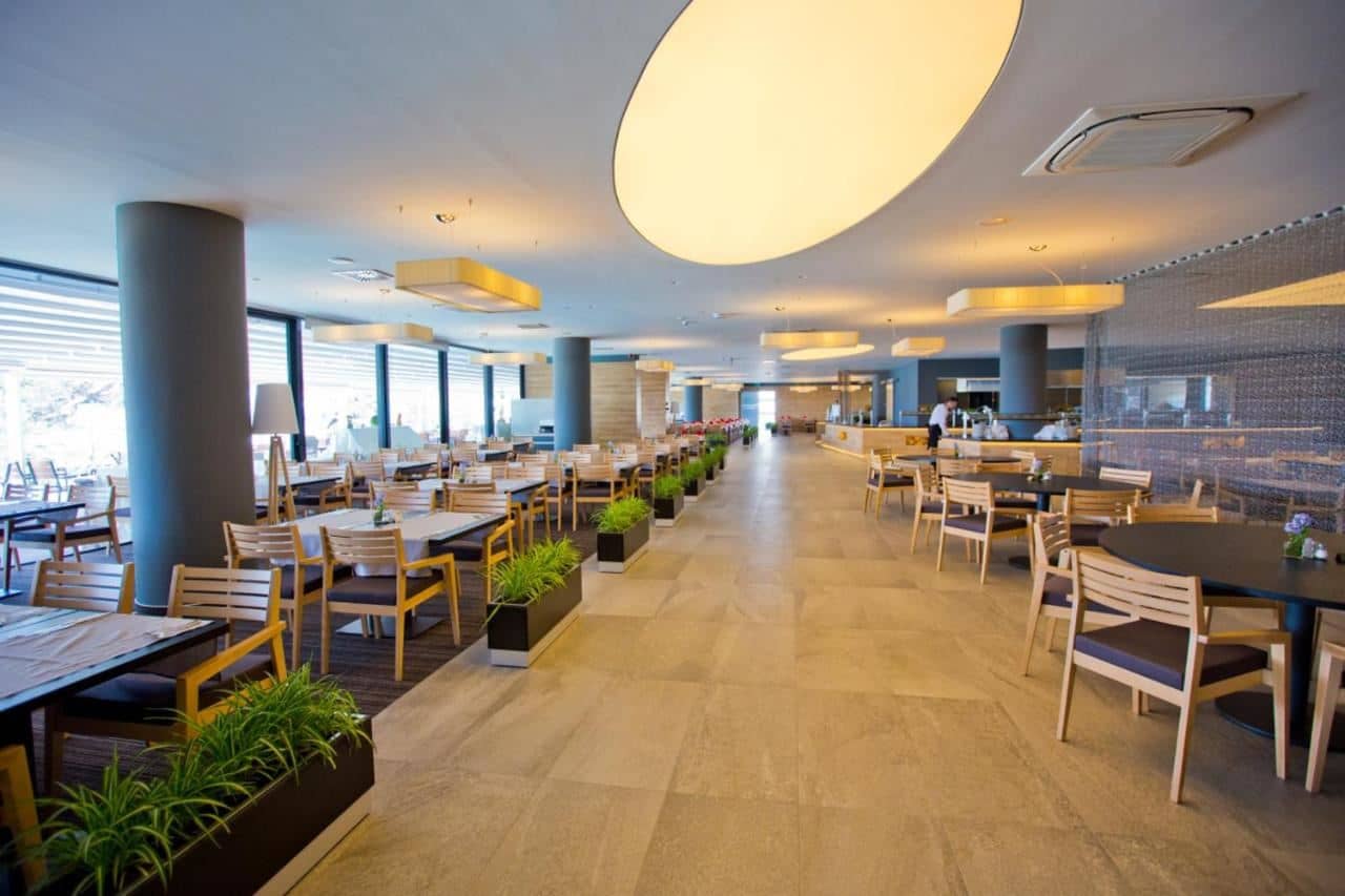 restaurants-restaurants