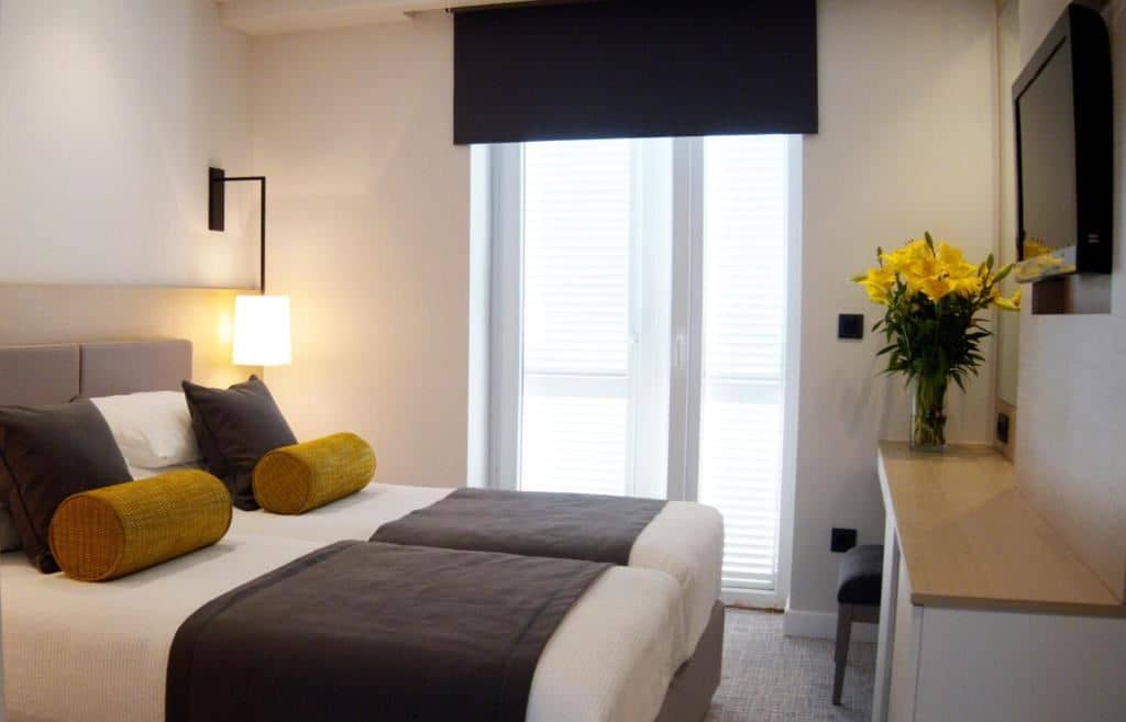 rooms-standard-room