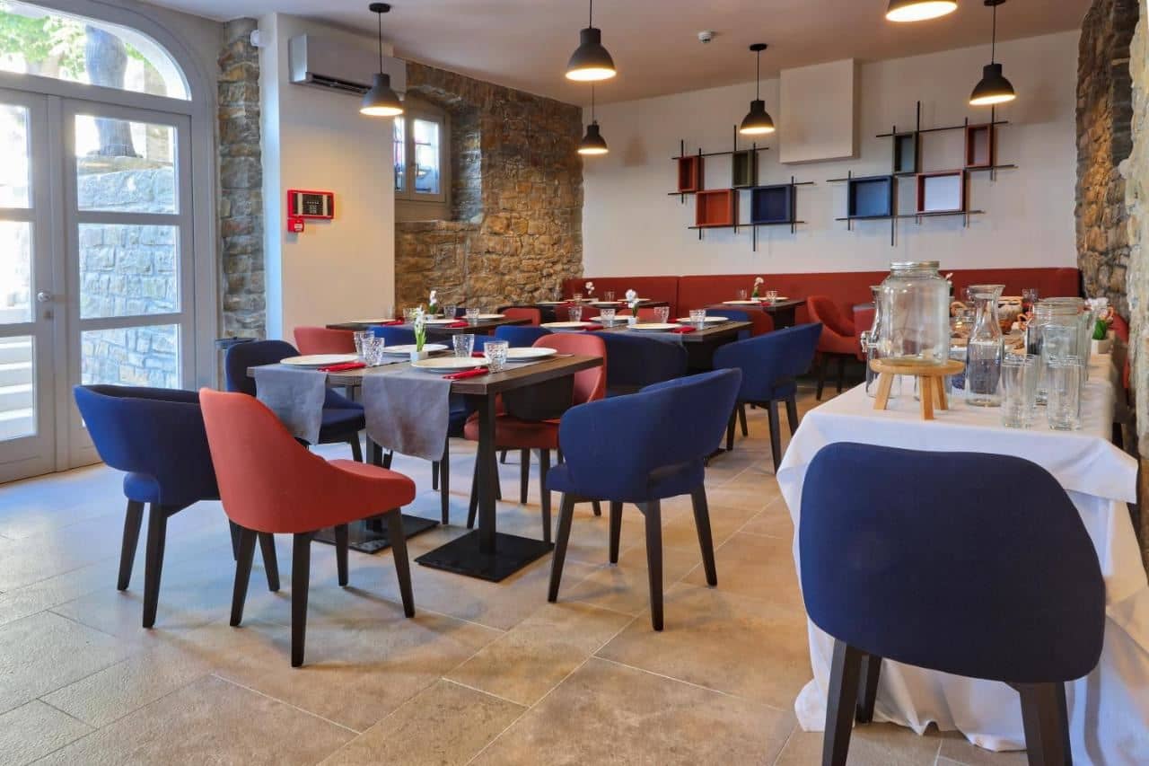 restaurants-restaurants