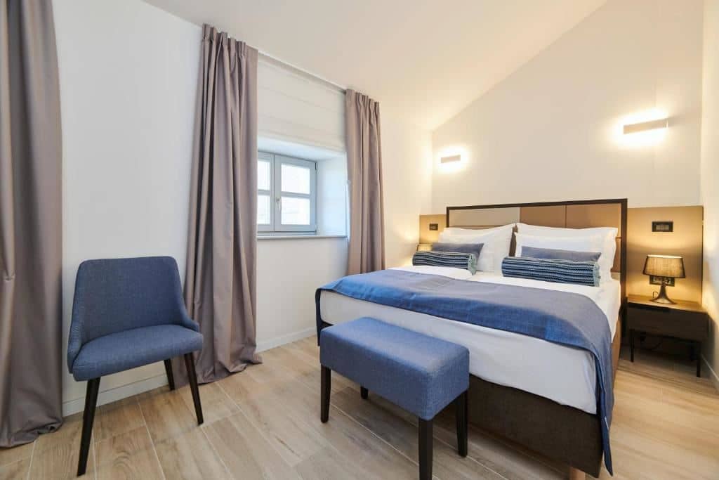 rooms-double-standard-room