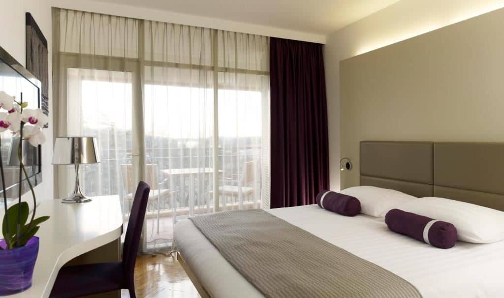 rooms-double-standard-room-seaside