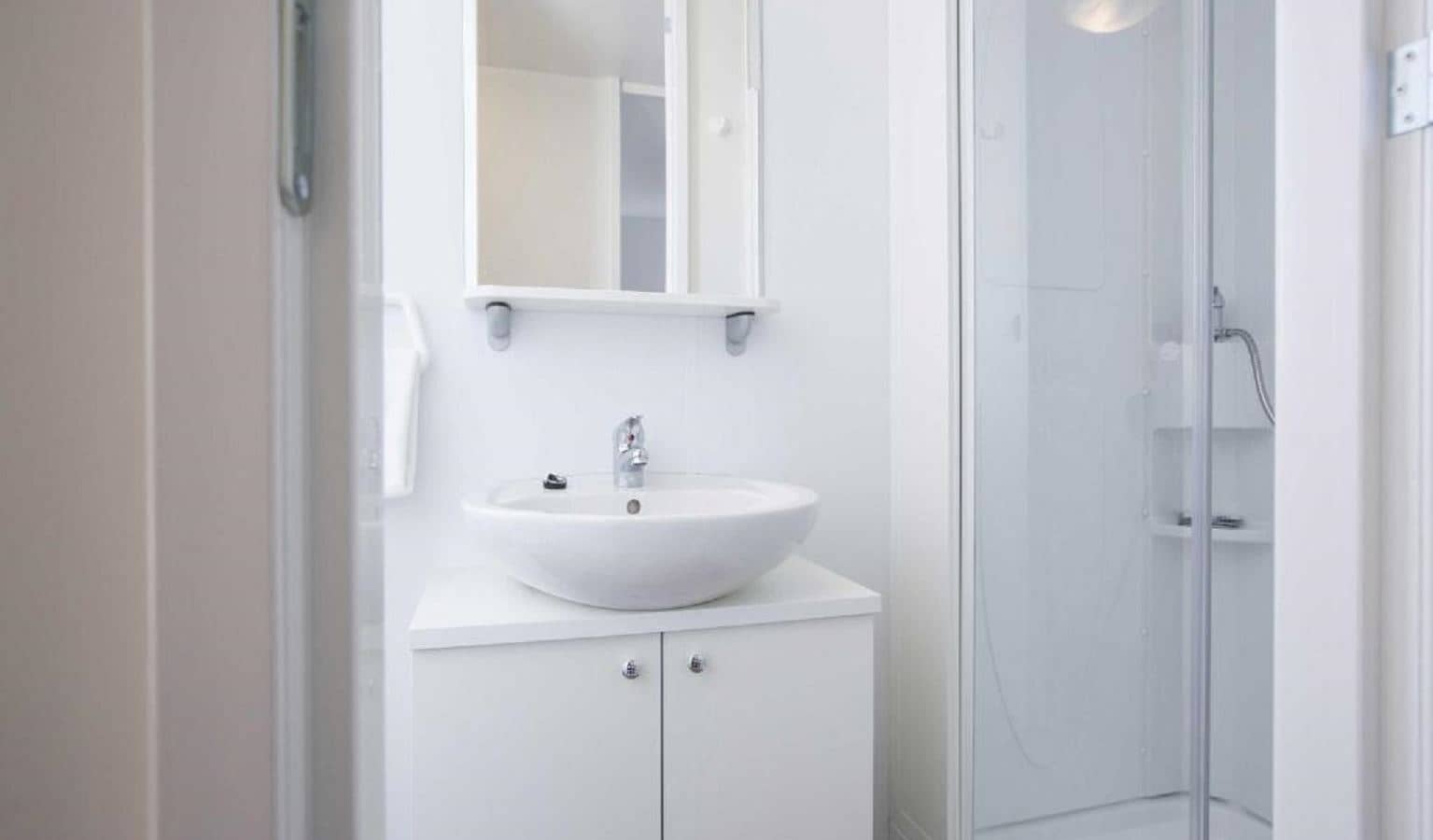 rooms-2-bedroom-superior-mobilehome-seaview-terrace