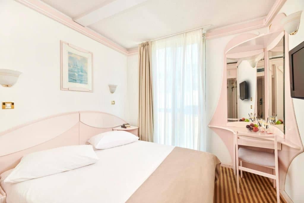 rooms-double-room-economy