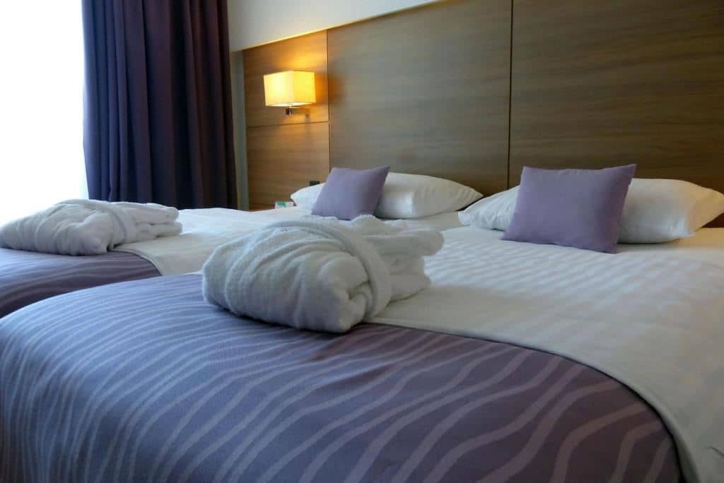 rooms-double-premium-room-seaview-balcony