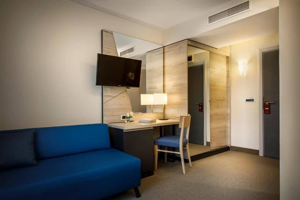 rooms-standard-room