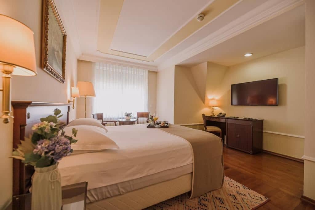 rooms-standard-room