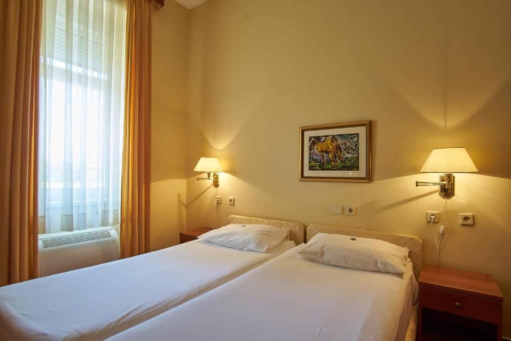 rooms-annex-room-economy