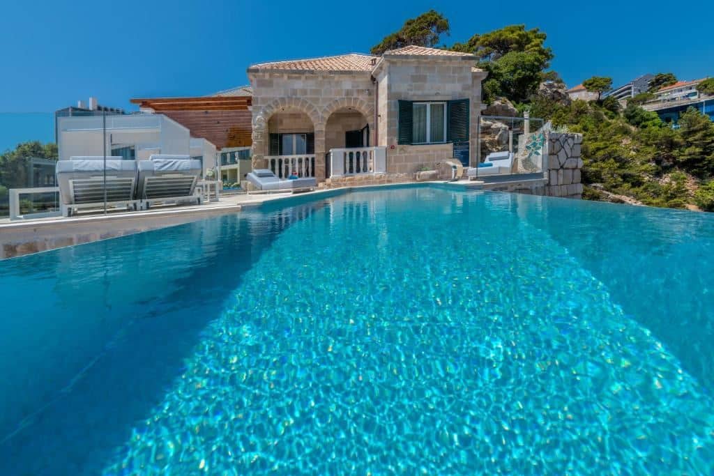 pools-pools