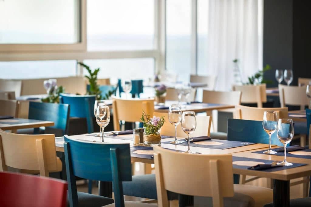 restaurants-restaurants