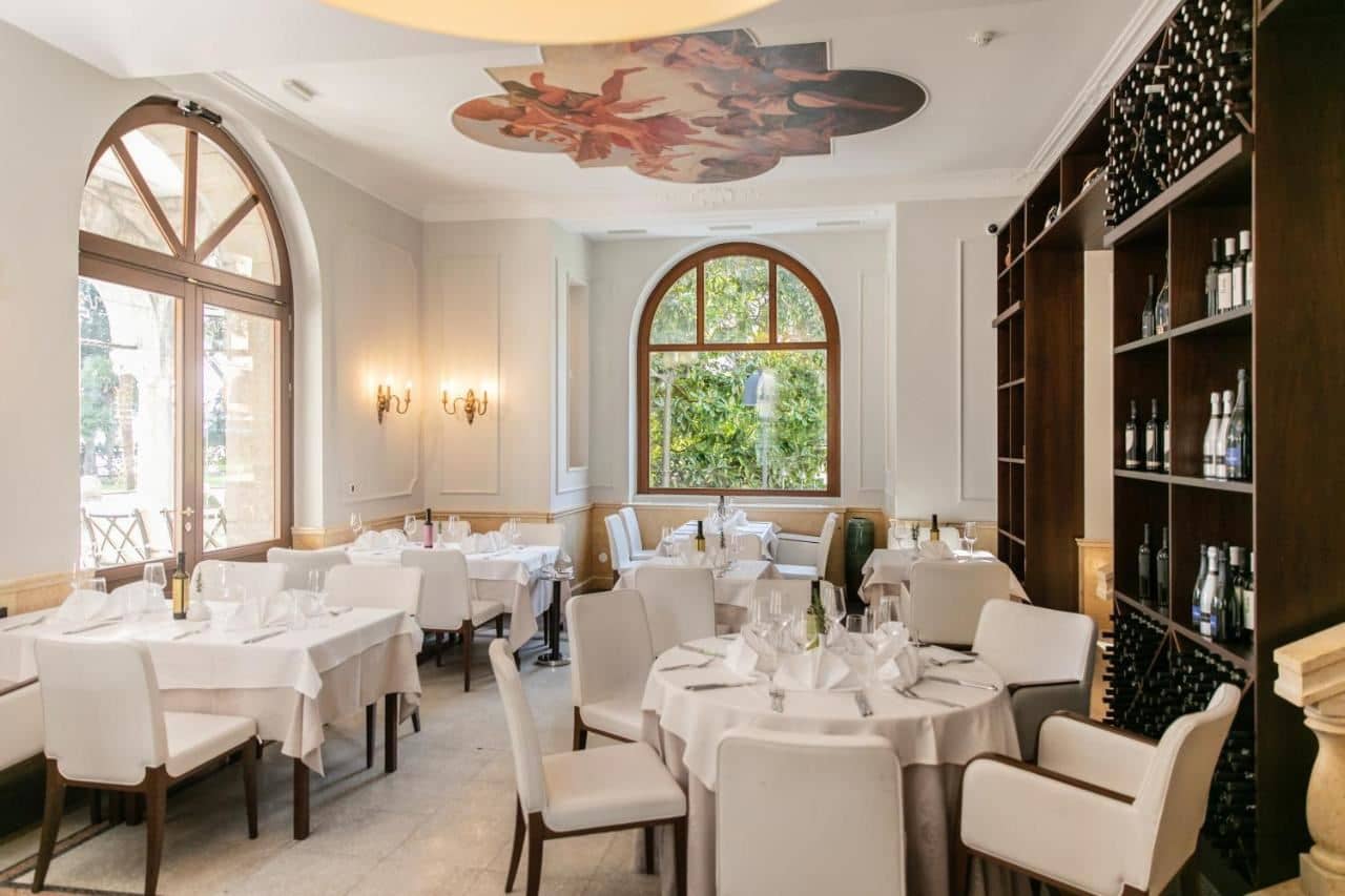 restaurants-restaurants