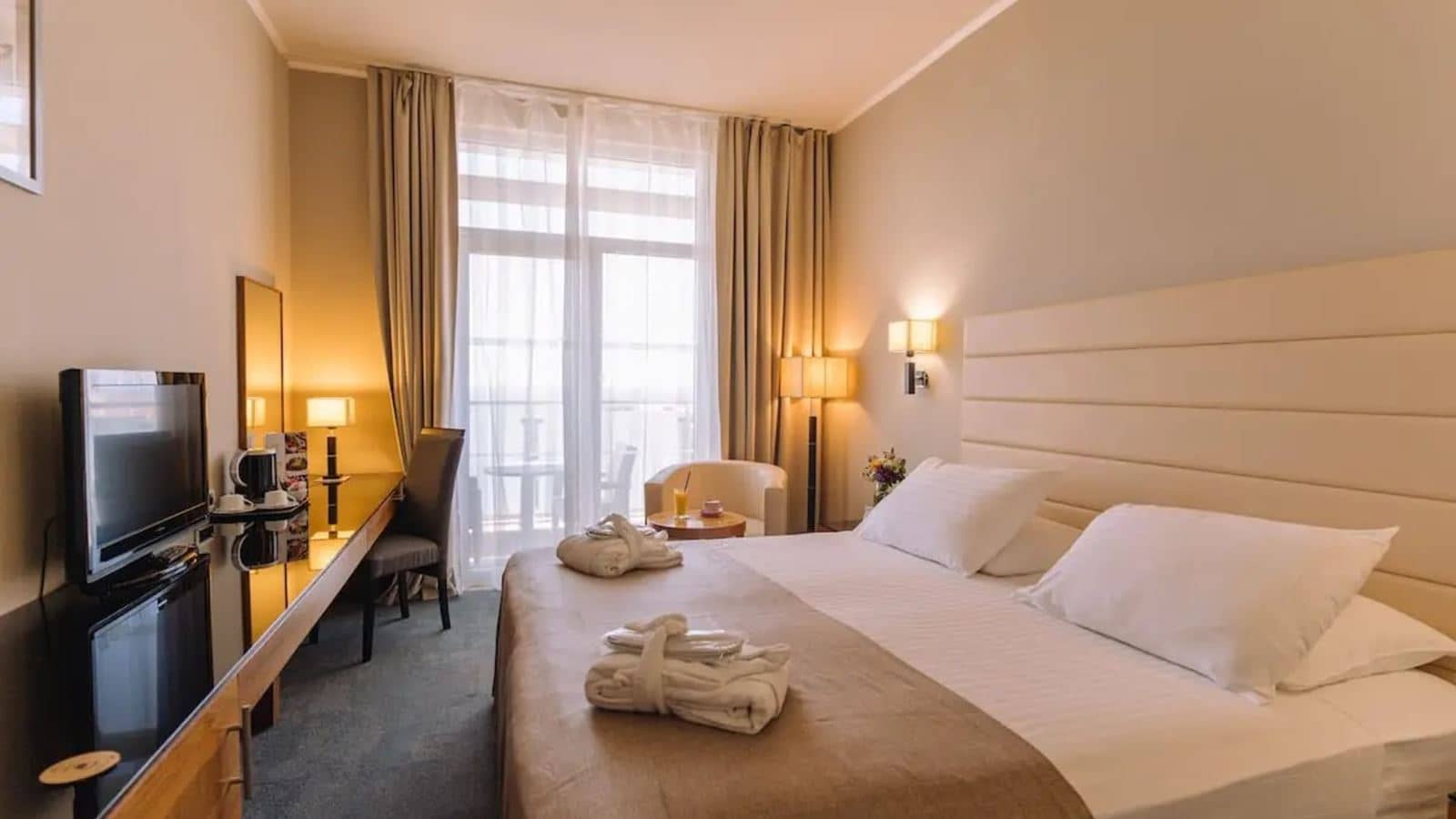 rooms-executive-room
