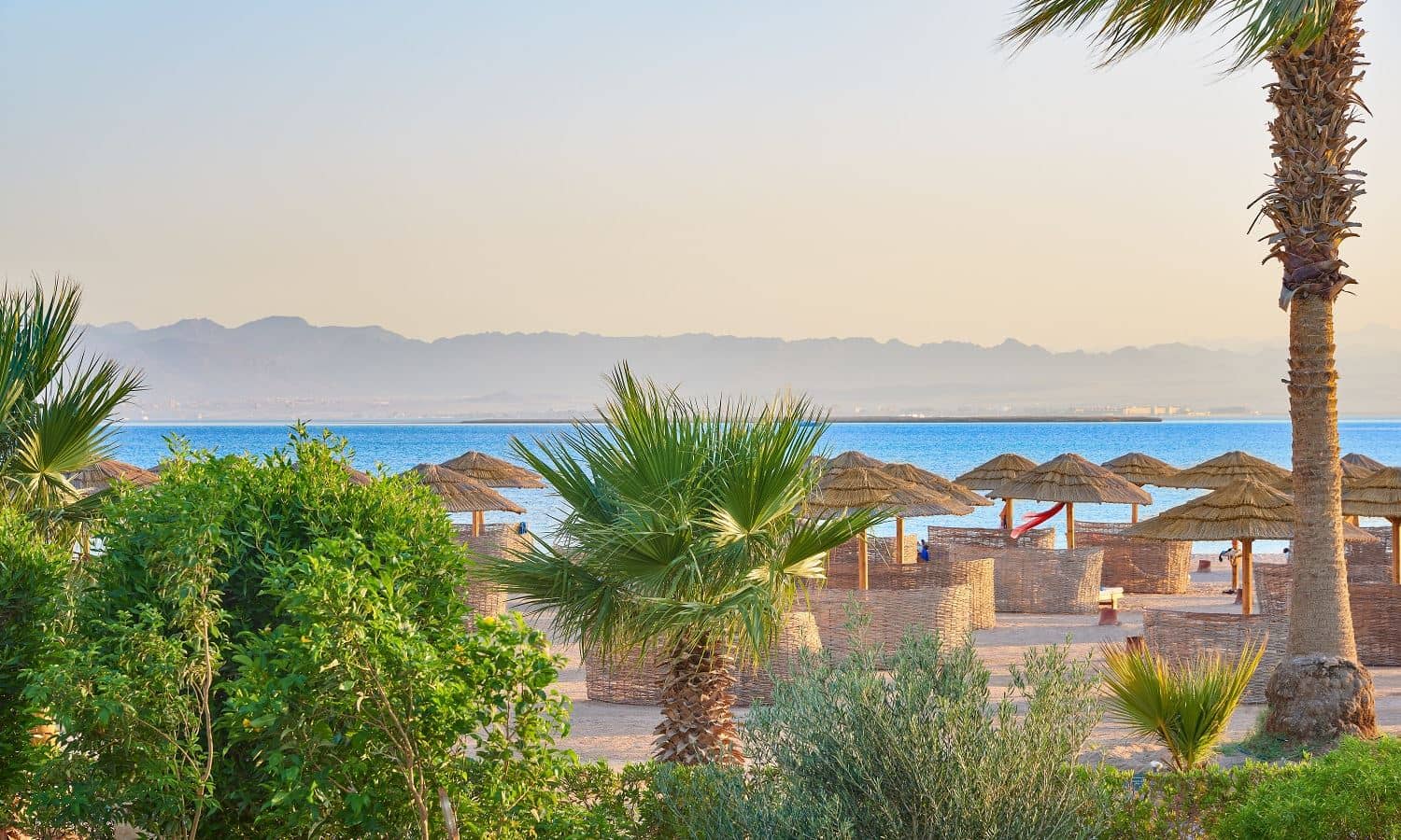 rooms-beach-front-suite