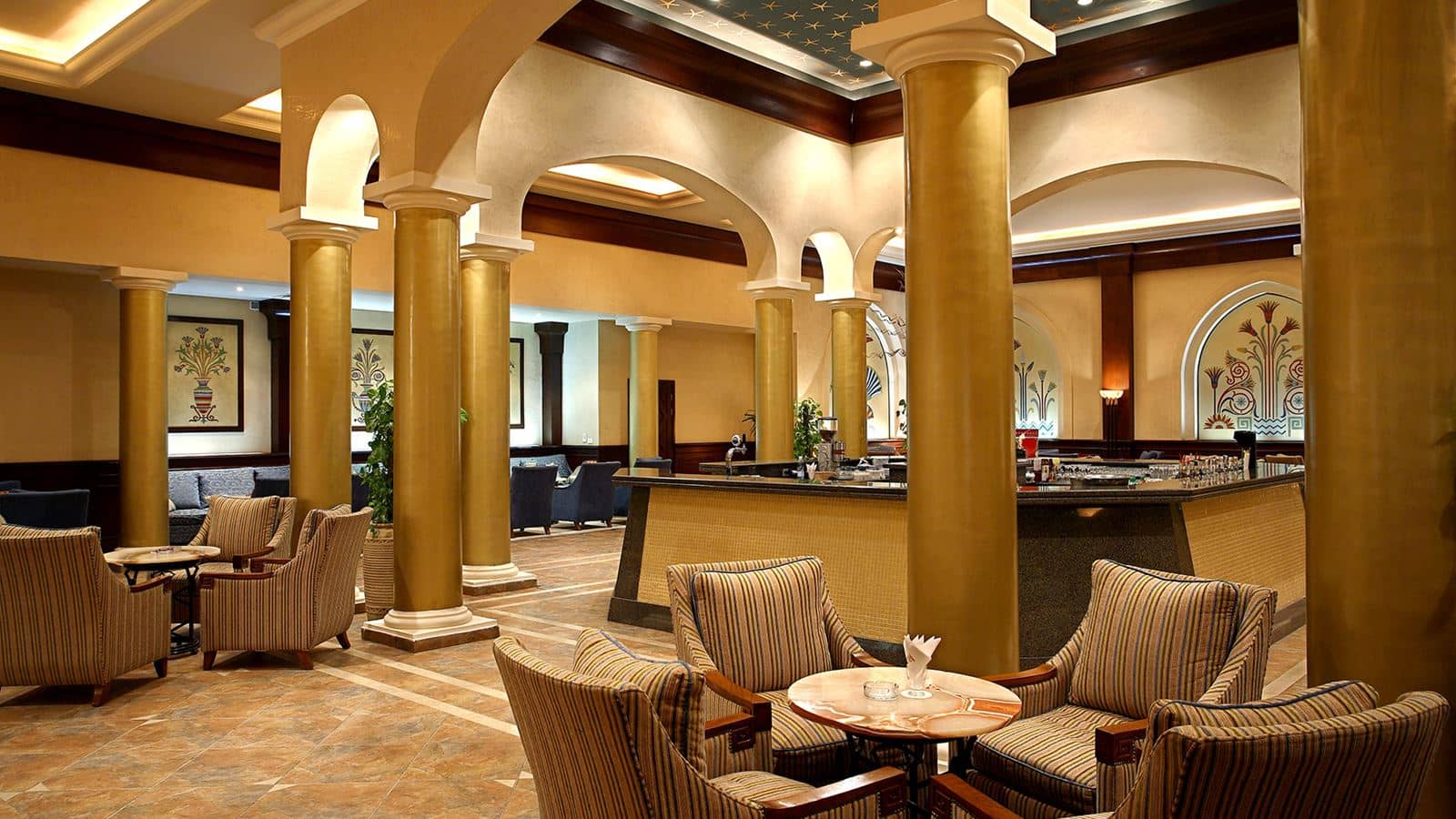 bars-shurouk-lobby-bar