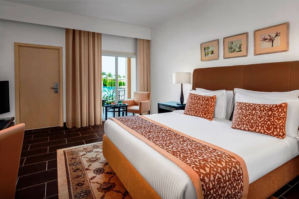 rooms-superior-room