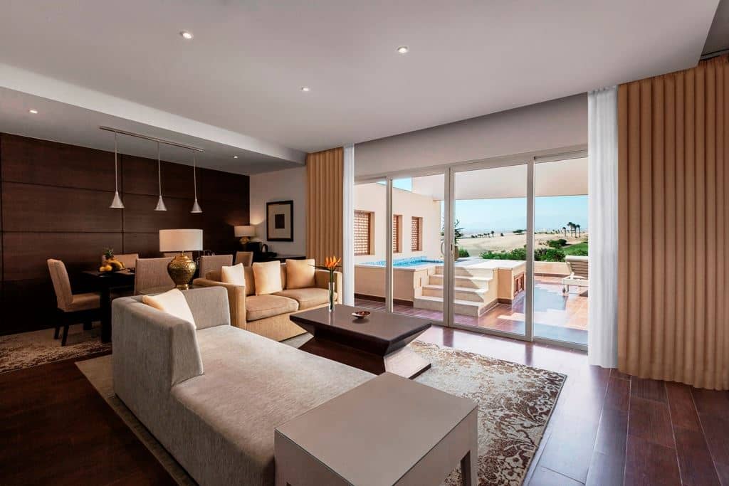 rooms-executive-suite