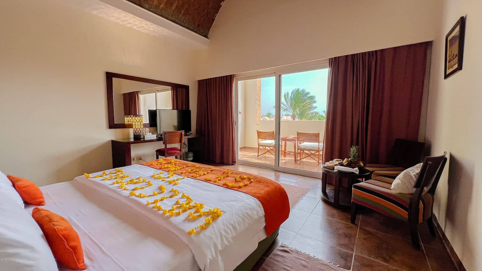 rooms-deluxe-room