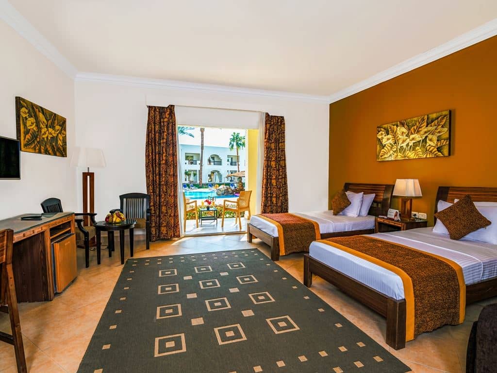 rooms-family-room